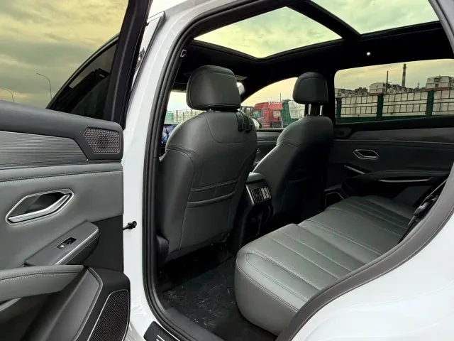 BYD Song L DM-i — Фото автомобиля 15