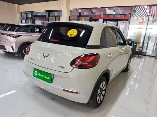 Wuling Bingo — Фото автомобиля 6