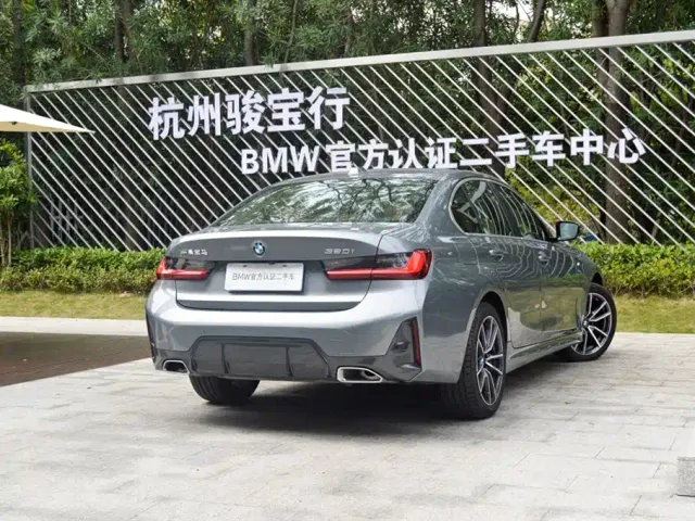 BMW BMW 3 Series 2024 320i M Sport Package — Фото автомобиля 3