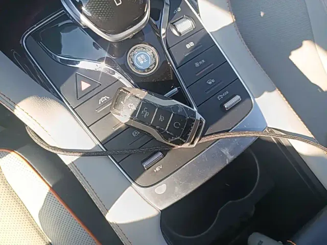 BYD Song PLUS — Фото автомобиля 8