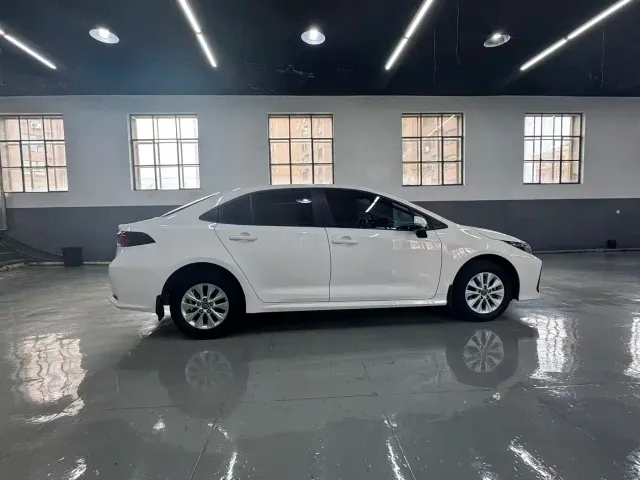Toyota Corolla — Фото автомобиля 7