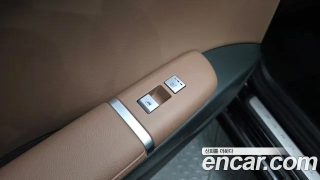 Hyundai Grandeur GN7 — Фото автомобиля 25