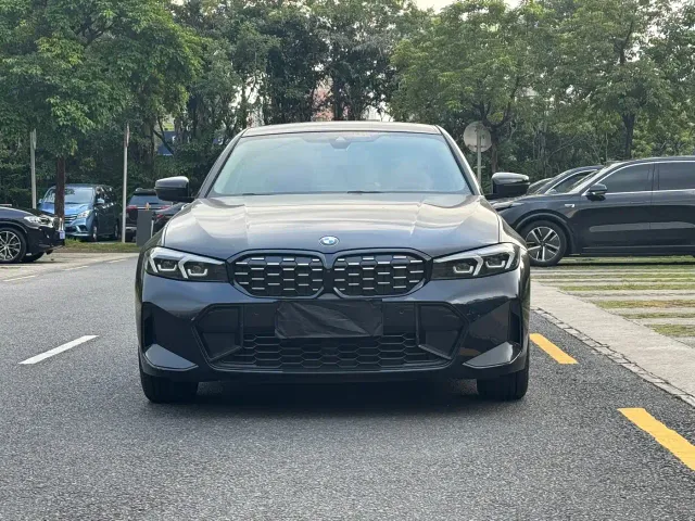BMW 3 Series — Фото автомобиля 2