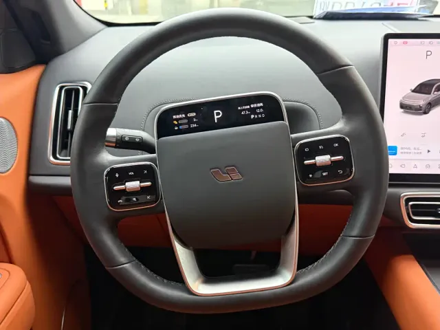 Li Auto L7 — Фото автомобиля 10