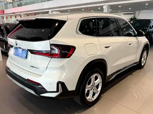 BMW X1 — Фото автомобиля 4