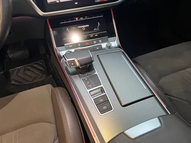 Audi A7L — Фото автомобиля 11