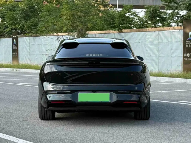 Zeekr 007 GT — Фото автомобиля 5