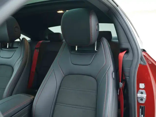Mercedes-Benz C-Class — Фото автомобиля 11