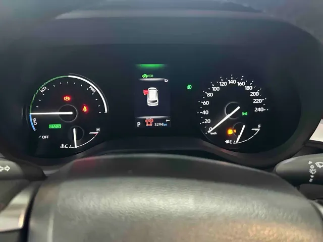 Toyota Sienna — Фото автомобиля 11