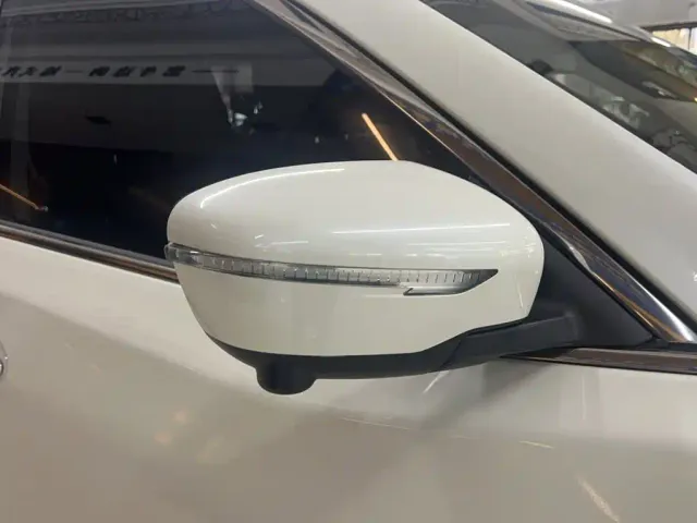 Nissan X-Trail — Фото автомобиля 6