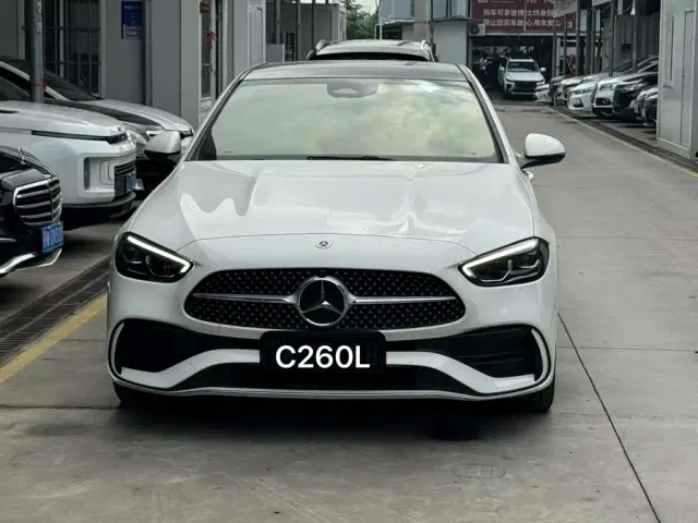 Mercedes-Benz C-Class — Фото автомобиля 2