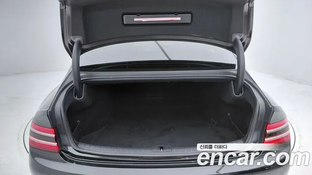 Genesis G80 Бензин 2.5 турбо AWD — Фото автомобиля 18