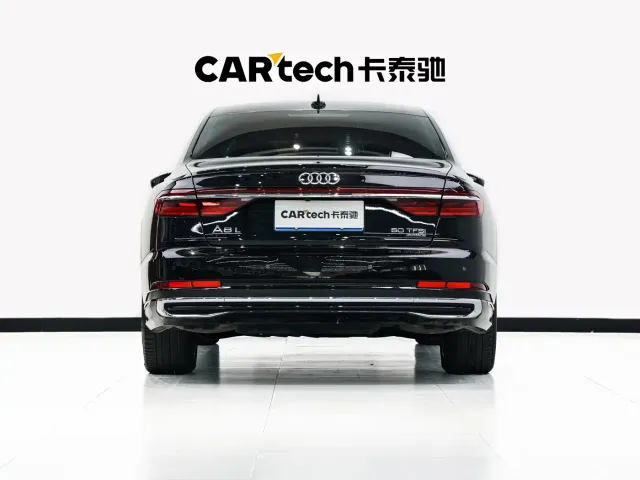 Audi A8 — Фото автомобиля 5