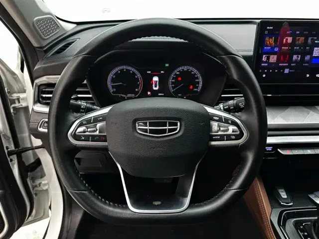 Geely Vision X6 — Фото автомобиля 16