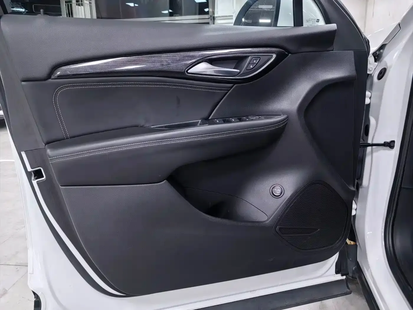 Buick Envision S 2023 Envision S 552T FWD Luxury — Фото автомобиля 15