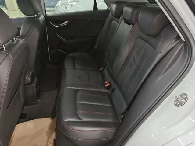Audi Q2L — Фото автомобиля 16