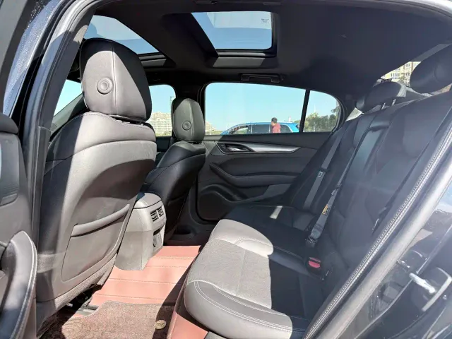 Cadillac CT5 — Фото автомобиля 11