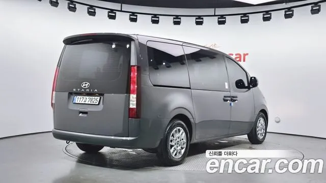Hyundai Staria Staria Tourer 9 мест — Фото автомобиля 2