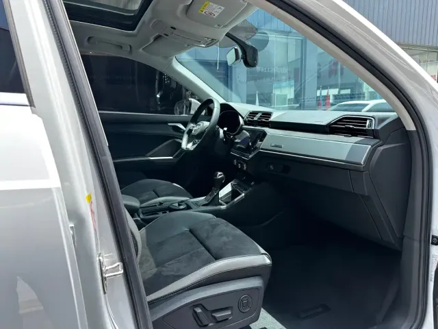 Audi Q3 — Фото автомобиля 9