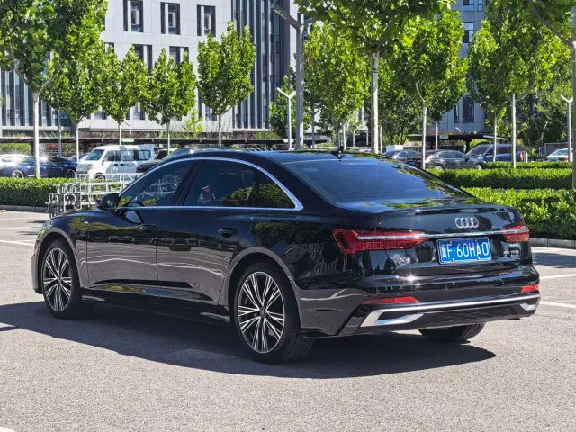 Audi A6L — Фото автомобиля 6