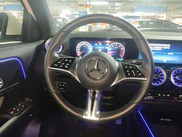 Mercedes-Benz GLA-Class — Фото автомобиля 14