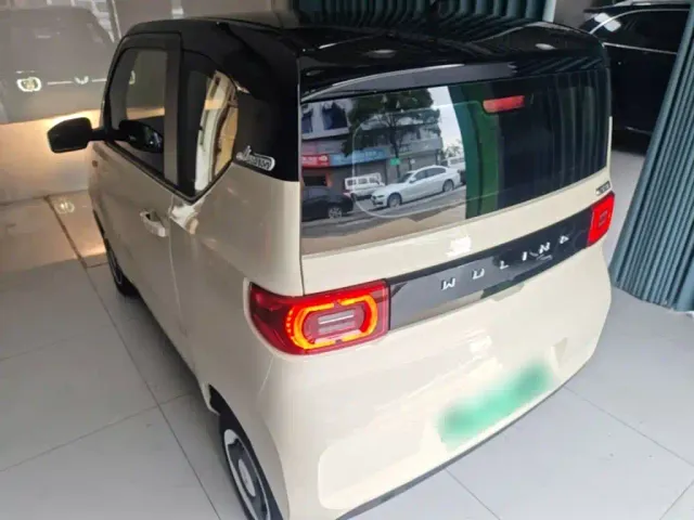 Wuling Hongguang Mini EV — Фото автомобиля 4
