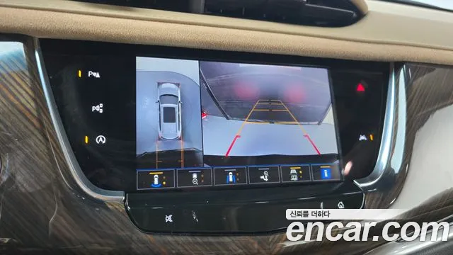 Cadillac XT6 — Фото автомобиля 14