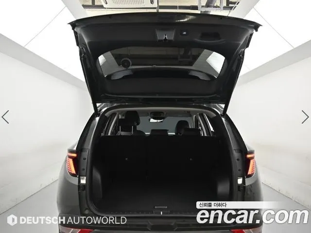 Hyundai Tucson Tucson (NX4) Бензин 1.6 Turbo 4WD — Фото автомобиля 18