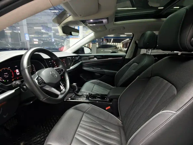 Volkswagen Passat — Фото автомобиля 5