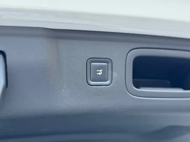 Leapmotor B10 — Фото автомобиля 22