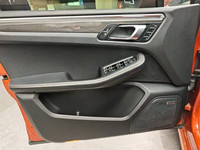 Porsche Macan — Фото автомобиля 5