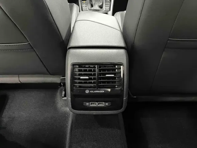 Volkswagen Sagitar — Фото автомобиля 18