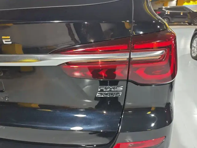 Roewe RX5 — Фото автомобиля 7