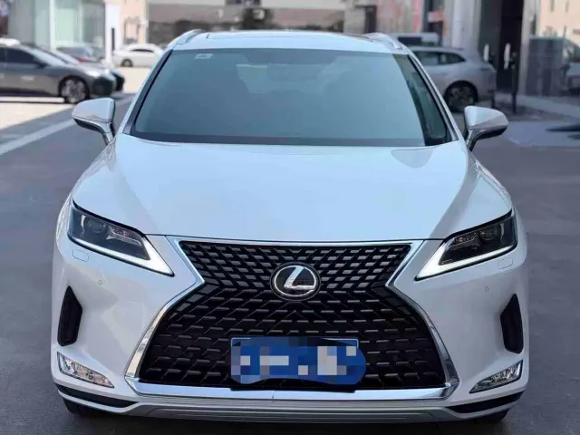 Lexus RX — Фото автомобиля 2