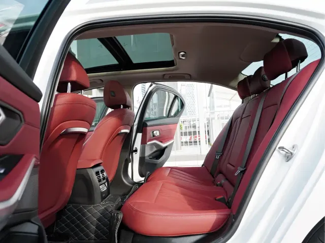 BMW 3 Series — Фото автомобиля 25