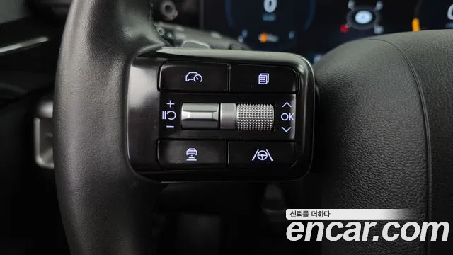 Hyundai Grandeur Grandeur (GN7) 2.5 Бензин 2WD — Фото автомобиля 16