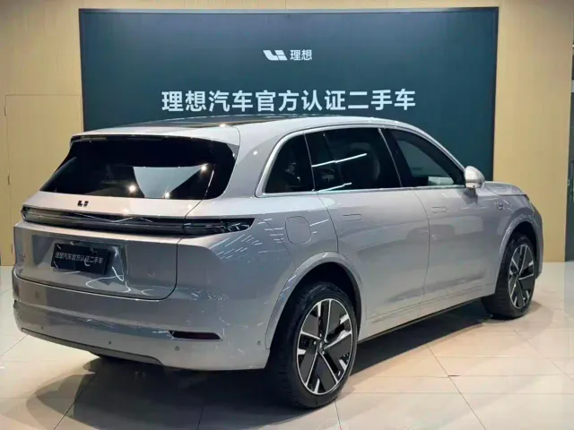 Li Auto L7 — Фото автомобиля 3