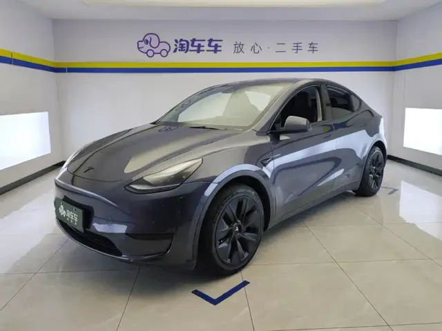 Фотография автомобиля — Tesla Model Y