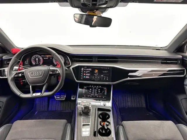 Audi A6L — Фото автомобиля 10
