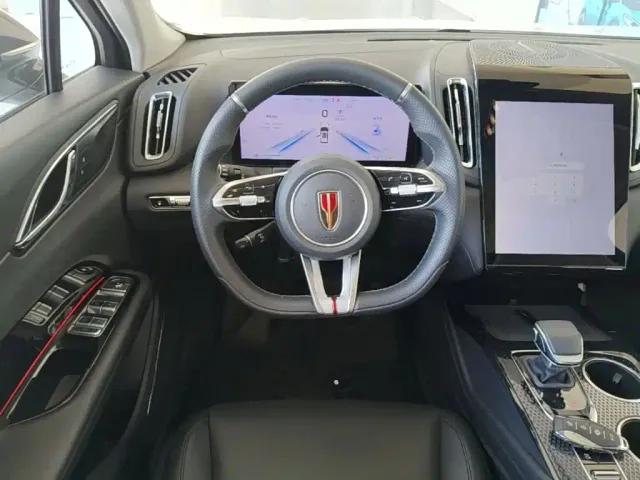 Hongqi HS3 PHEV — Фото автомобиля 14