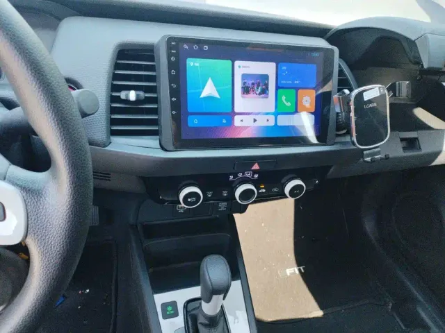 Honda Fit — Фото автомобиля 9