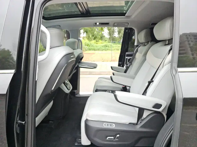 Maxus Dajia 7 — Фото автомобиля 10