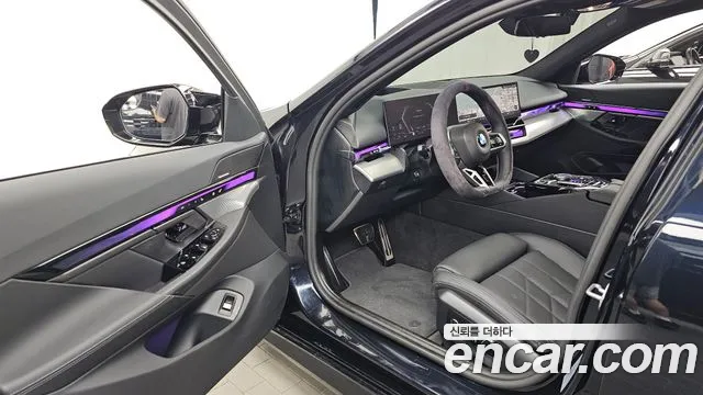 BMW 5-Series — Фото автомобиля 10