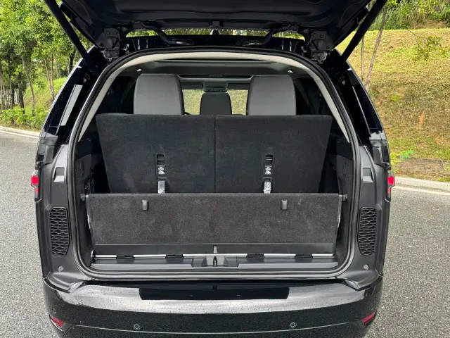 Land Rover Discovery — Фото автомобиля 25