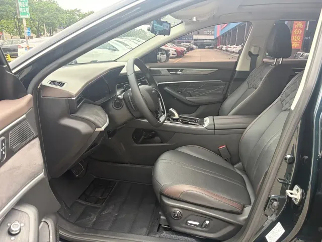 Dongfeng Yixuan MAX — Фото автомобиля 14