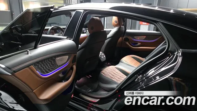 Mercedes-Benz AMG GT 4 двери 43 4MATIC+ — Фото автомобиля 6