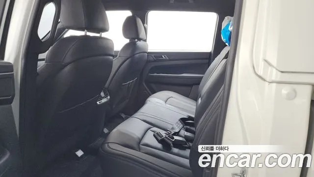 KG_Mobility_Ssangyong Rexton Новый Rexton Sport Khan Дизель 2.2 4WD — Фото автомобиля 17