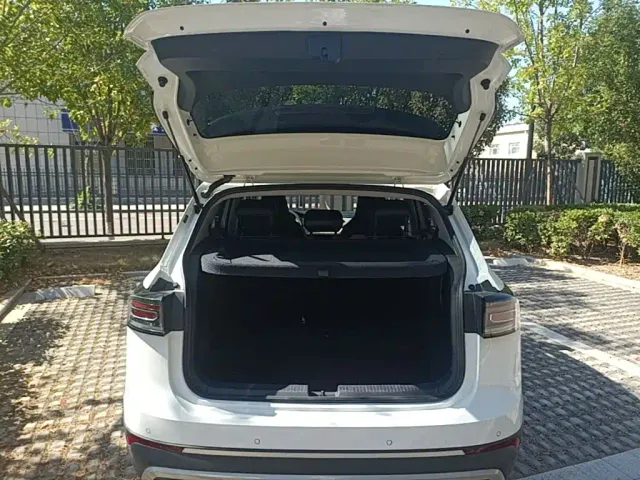 Volkswagen Tharu — Фото автомобиля 15