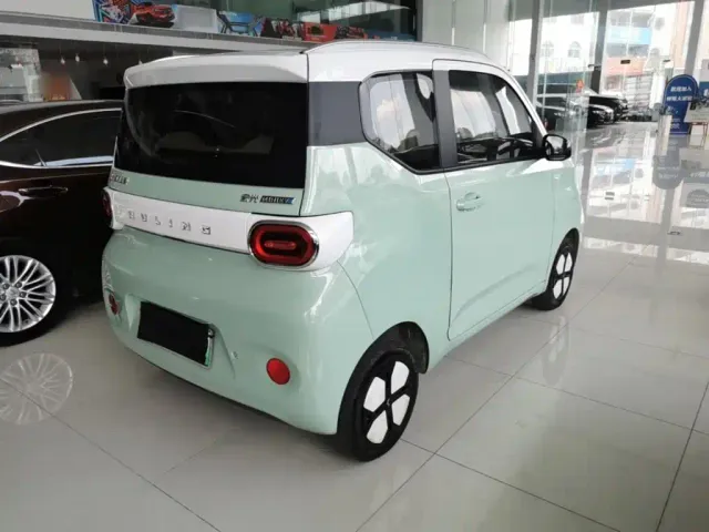 Wuling Hongguang Mini EV — Фото автомобиля 6