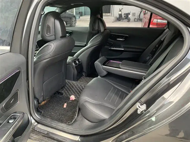 Mercedes-Benz C-Class — Фото автомобиля 5